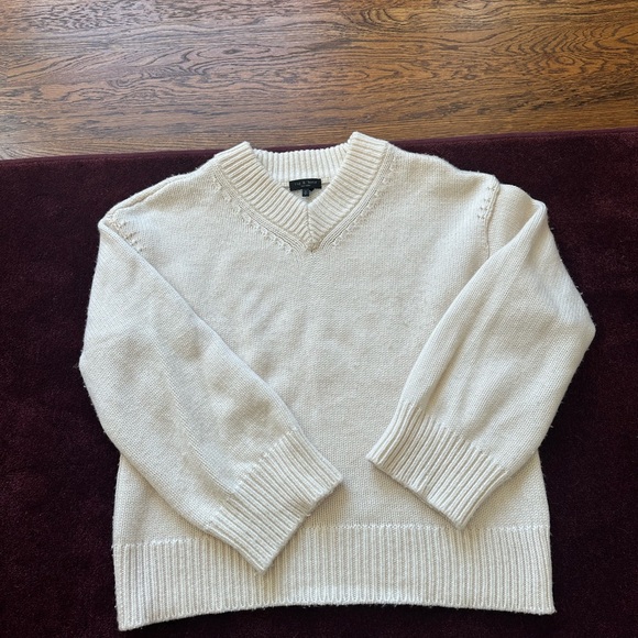 rag & bone Sweaters - Rag & Bone Cream V-Neck Oversized Sweater